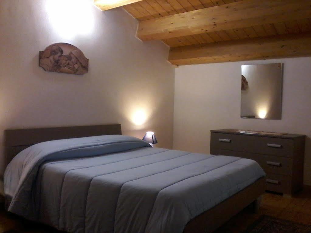 Casa Vacanze Il Quadrifoglio Noto Exterior foto